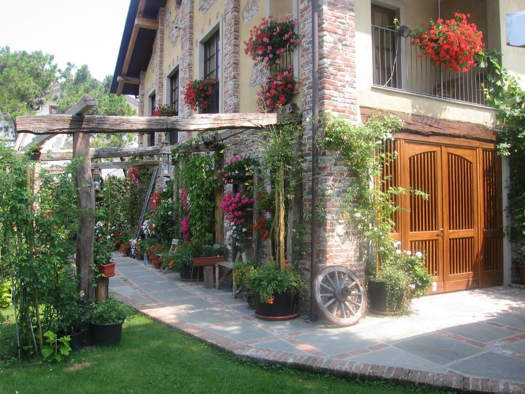 La Via' Bed & Breakfast Cavour Dış mekan fotoğraf